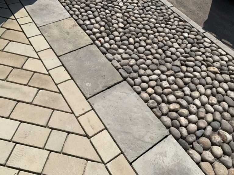 Driveway Liverpool laid in Yorkstone setts and reclaimed cobbles